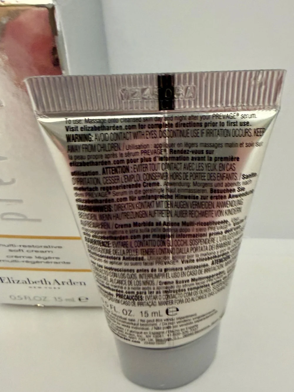Elizabeth Arden Prevage Multi-Restorative Soft Cream